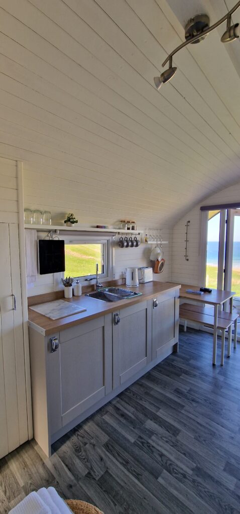 Kleiner Pod direkt am Meer – perfekte Unterkunft zum Buchen in Europa