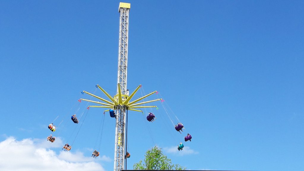 Baumblütenfest in Werder mit blühenden Gärten und Obstwein