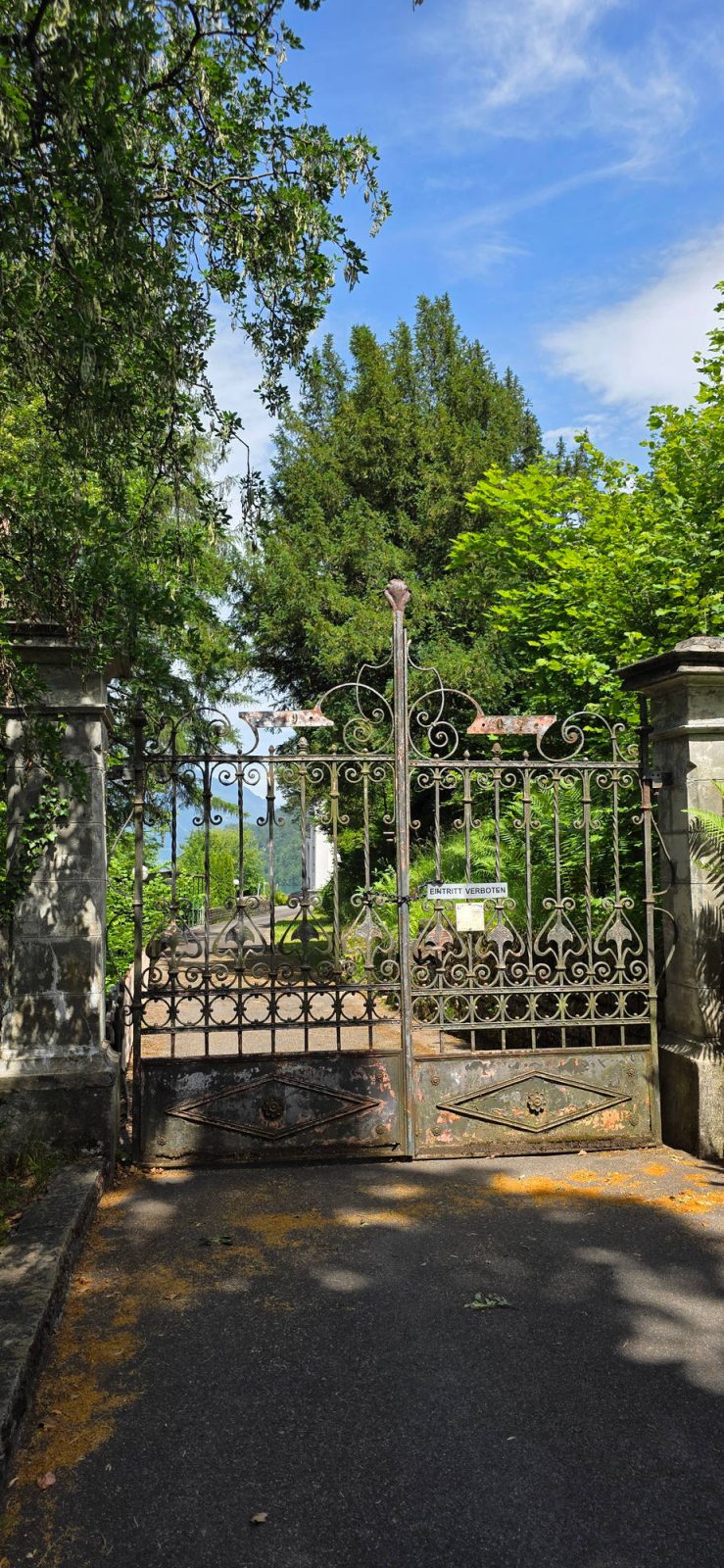 verschlossenes Tor