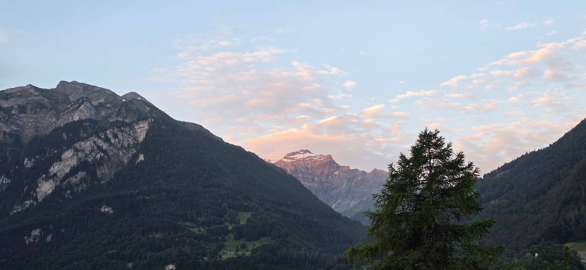Blick vom Balkon auf die Jungfrau