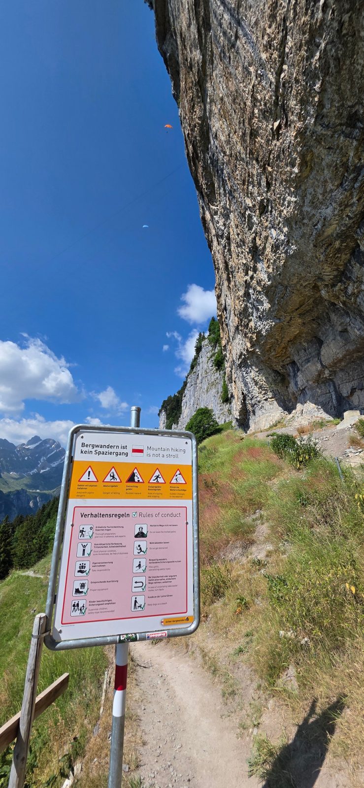 Hinweischilder
