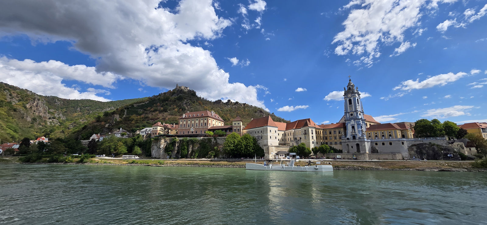 Schifffahrt Spitz Krems